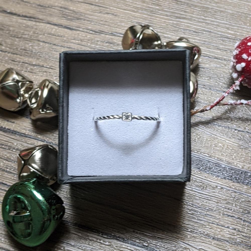 Silver Twisted Ring - Picture 3 of 5